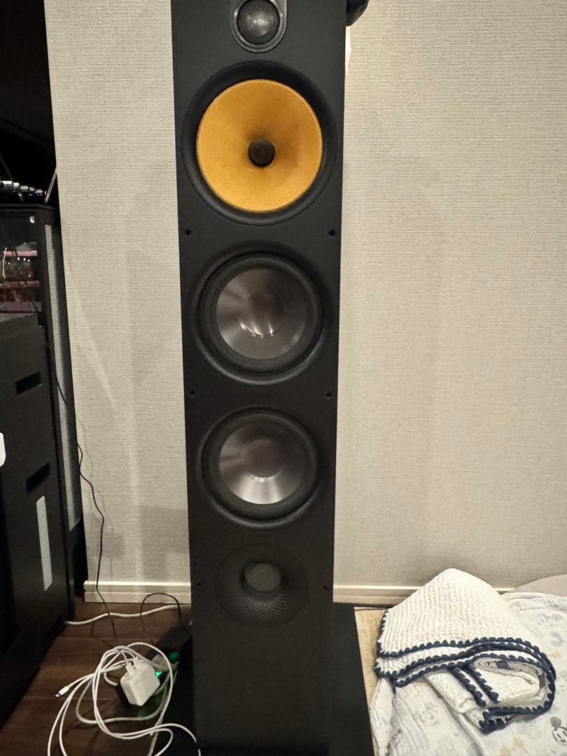 Bowers & Wilkins 683 S2 スピーカー