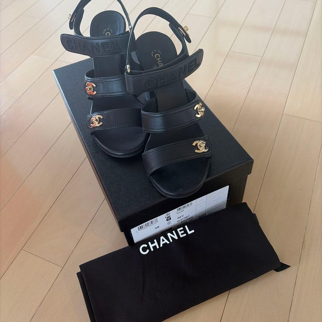 CHANEL シャネル　レザー　ココマーク　サンダル　ヒール