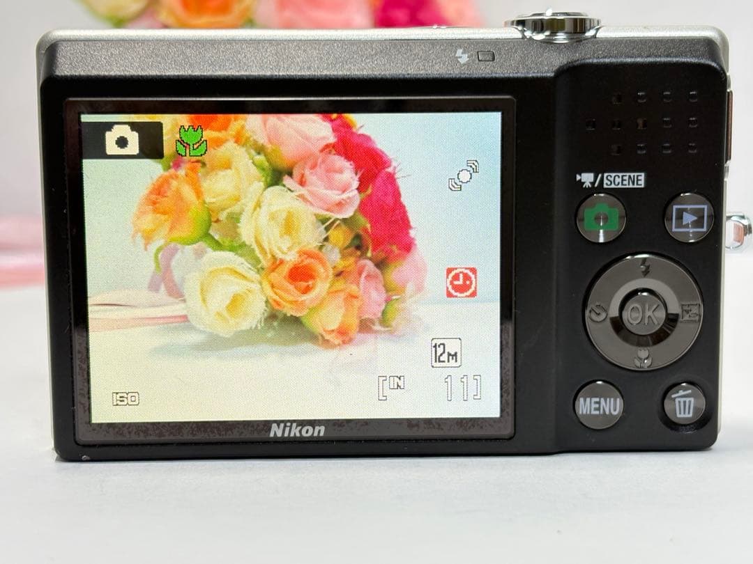 Nikon COOLPIX S570 コンパクトカメラ コンデジ デジカメ