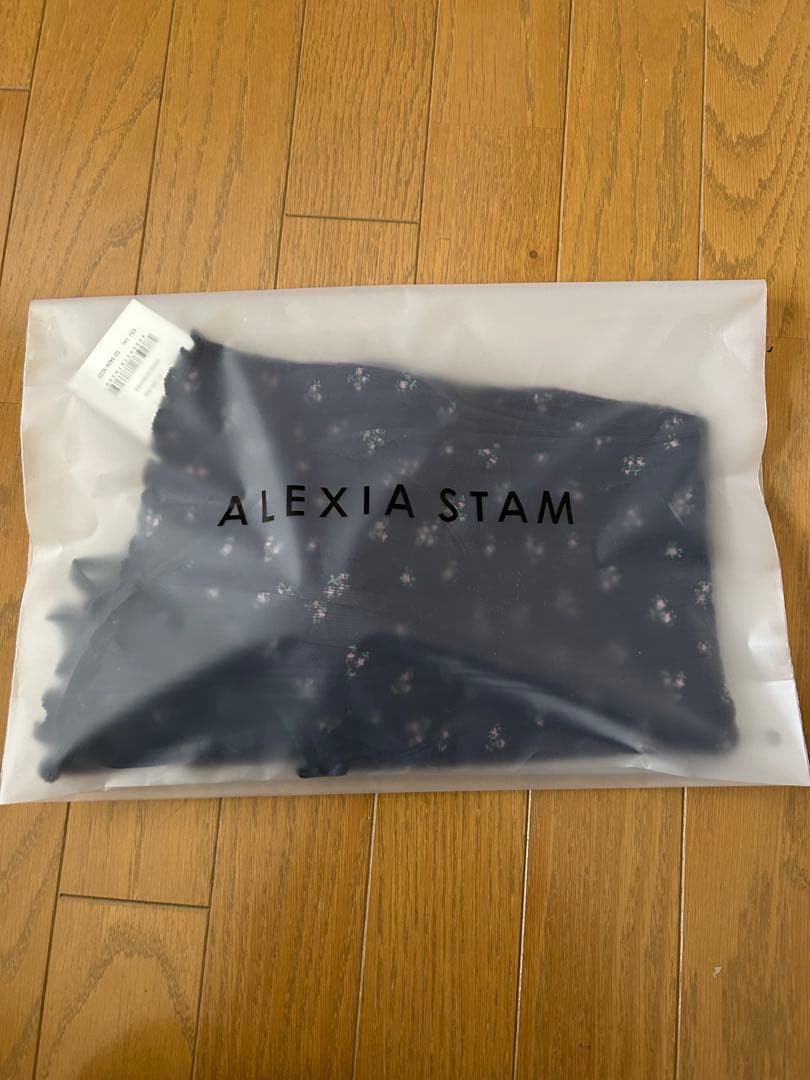 5/31までの販売‼️新品 ALEXIA STAM ロンパース 花柄 Sサイズ