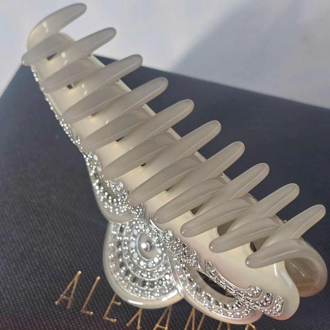 ALEXANDRE DE PARIS　豪華キラキラ　オフホワイトクリップ　L