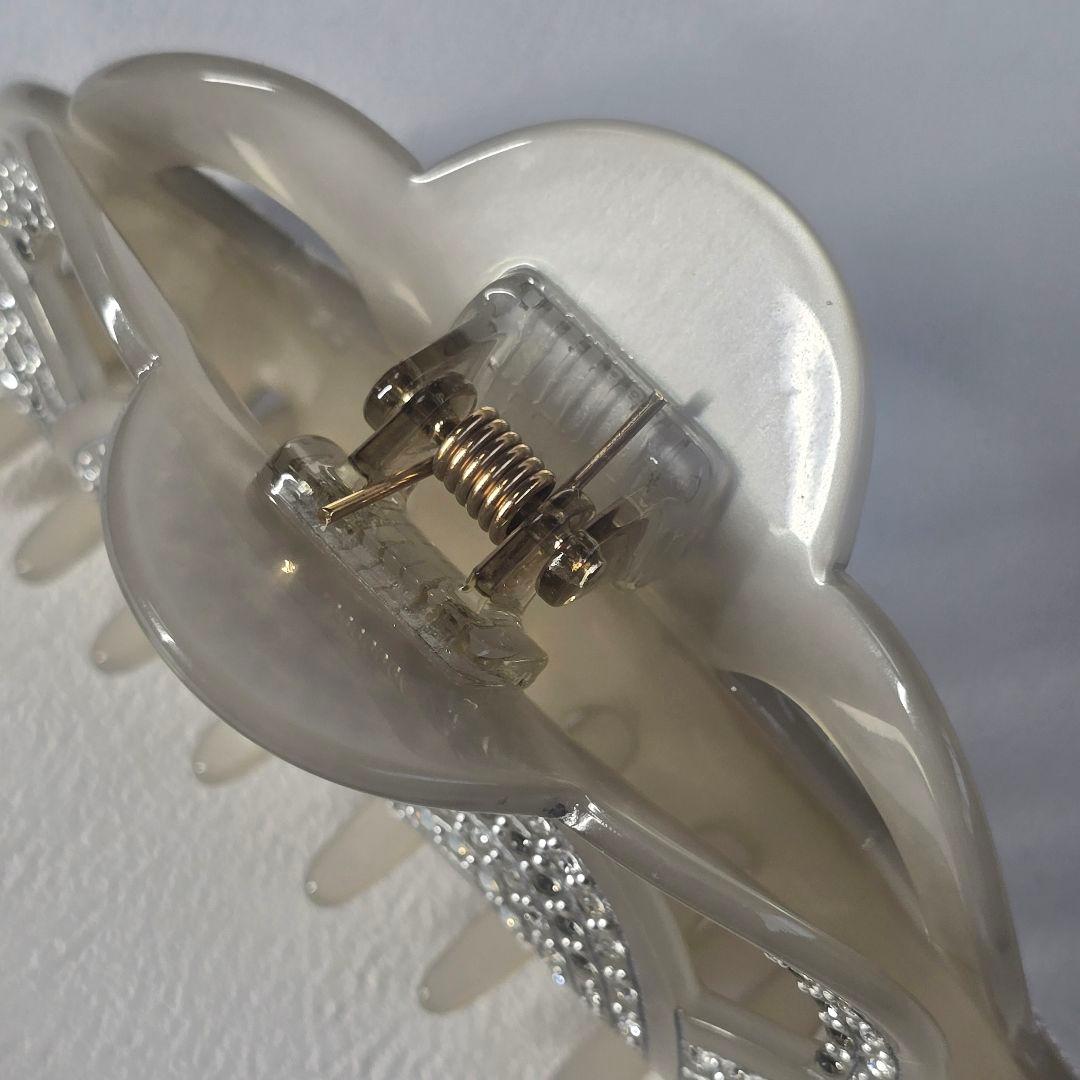 ALEXANDRE DE PARIS　豪華キラキラ　オフホワイトクリップ　L