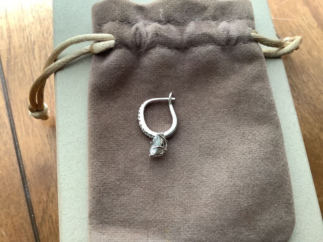 De Beers デビアス　1ctダイヤ