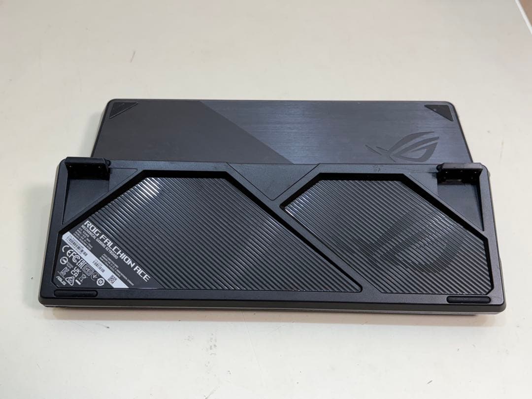 ASUS M602 ROG FALCHION ACE／NXRD／BLKキーボード