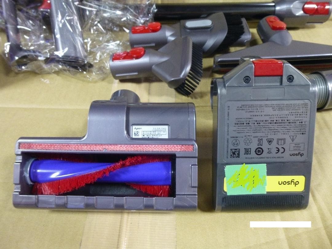 超激安　ダイソンSV18新品ボディ本体とフロアドック付属　エコ約51分