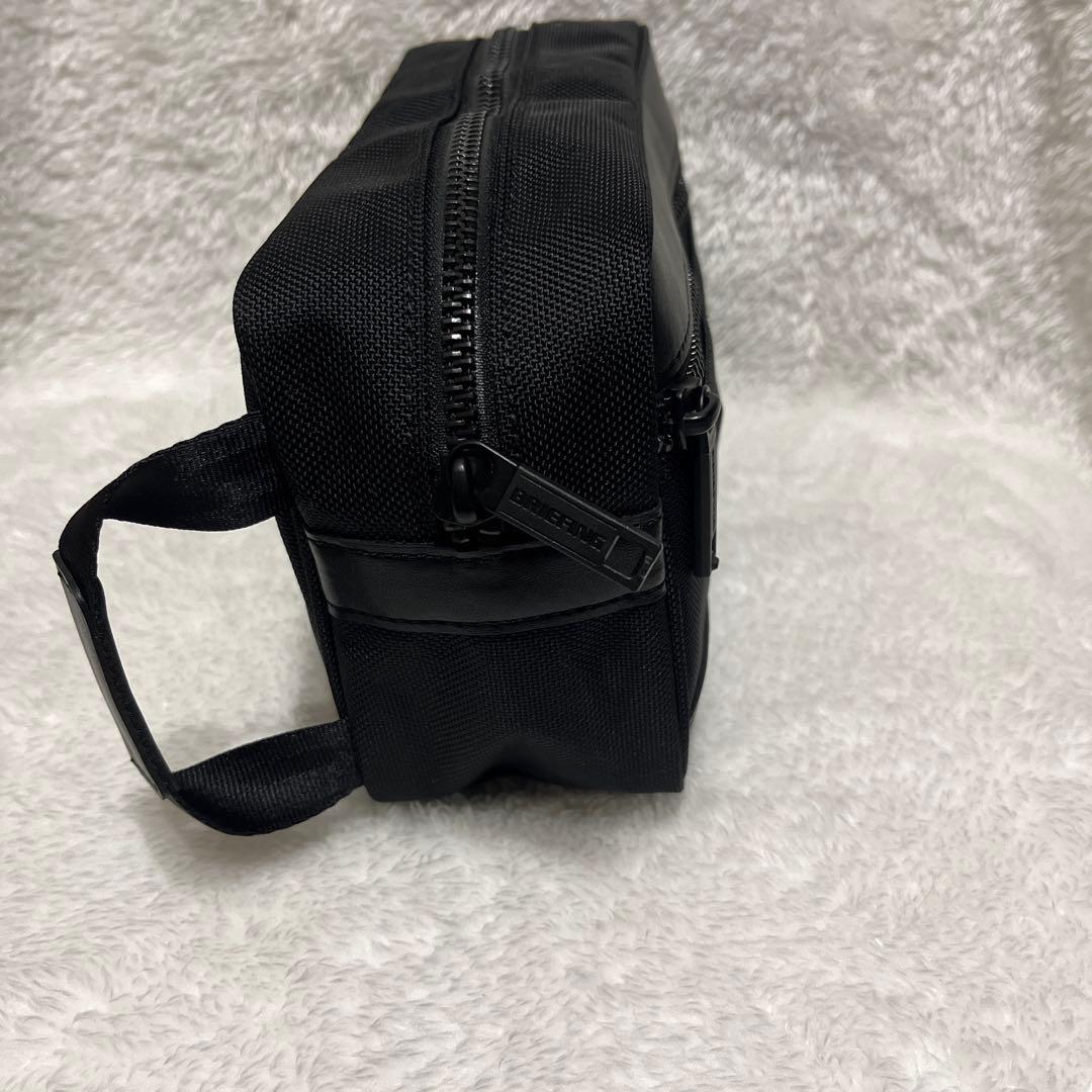 【希少・美品】BRIEFING BLACK LINE ONE ZIP POUCH