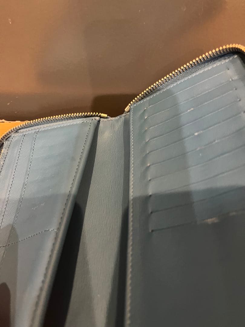 ルイヴィトン　レザー ビジネスバッグと財布 セット