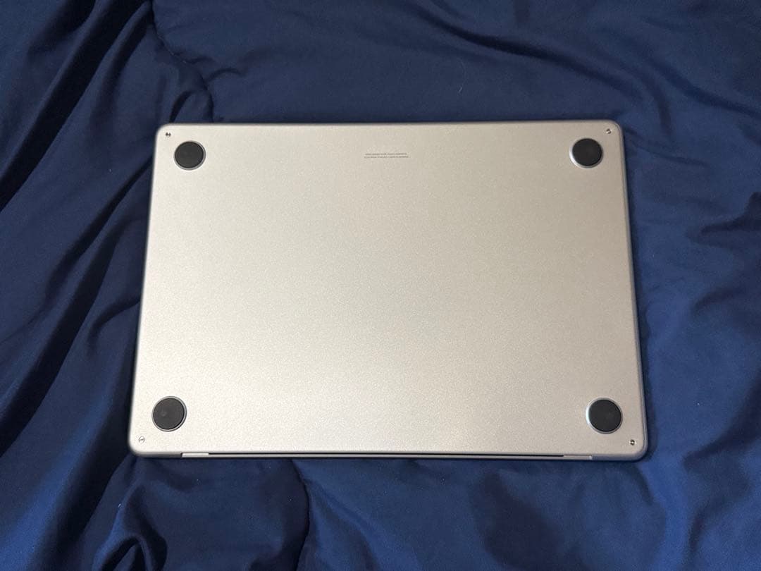 MacBook Air M3 2024 13インチ
