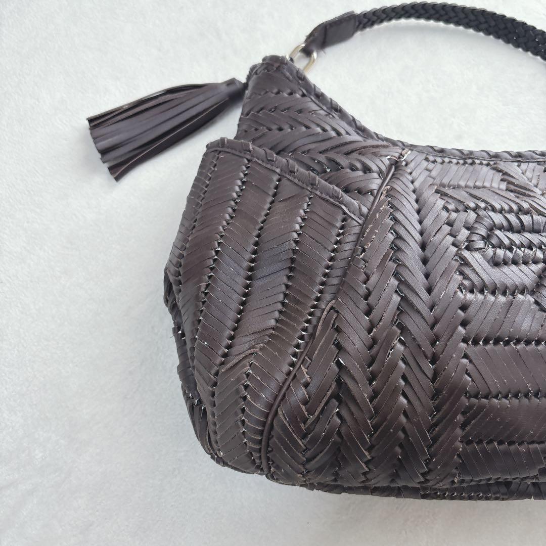 【美品】アニヤハインドマーチ　ワンショルダーバッグ　レザー　編み込み　リボン