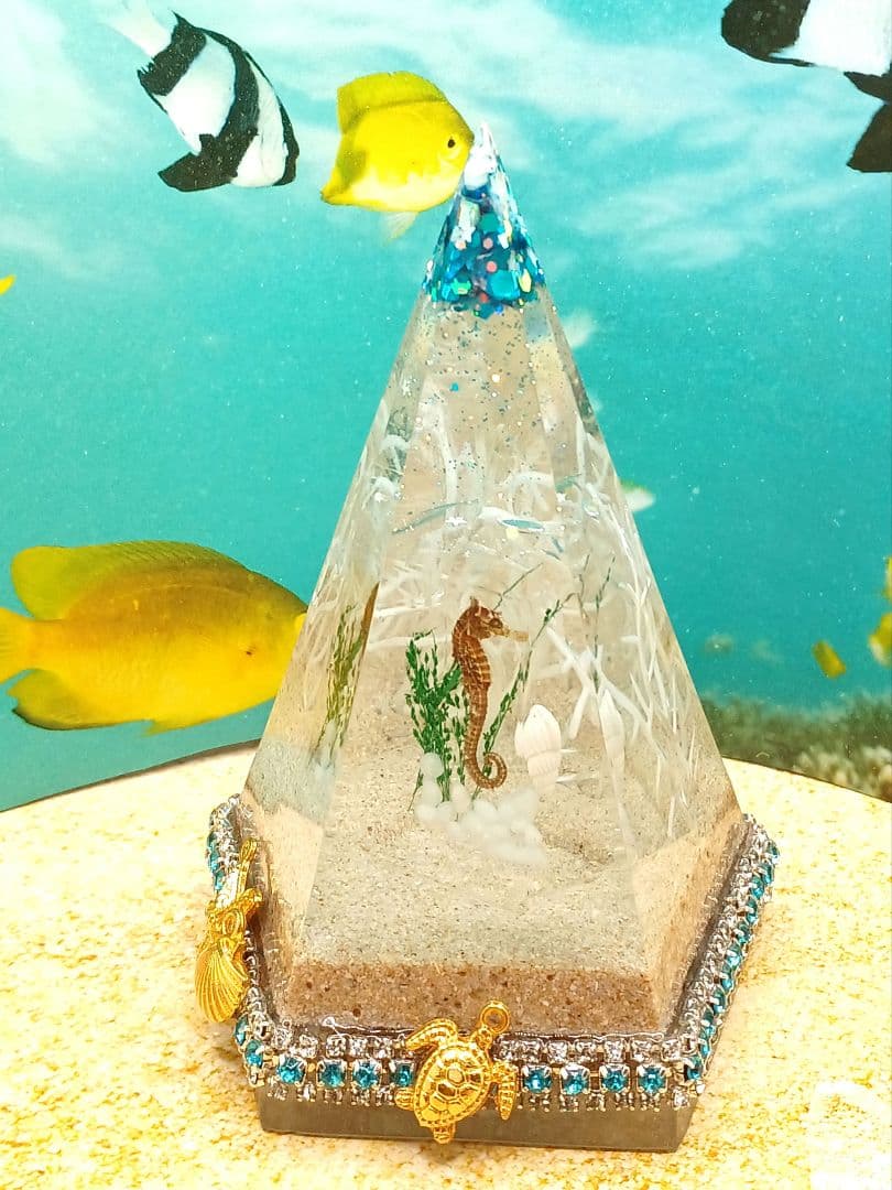 乾燥タツノオトシゴ⭐️五角錐ピラミッドオルゴナイト⭐️願い事・幸運を呼びたい