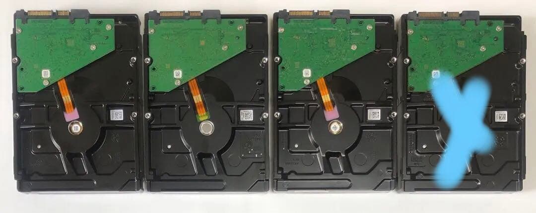 SEAGATE　BARRACUDA　８TB　HDD　3個