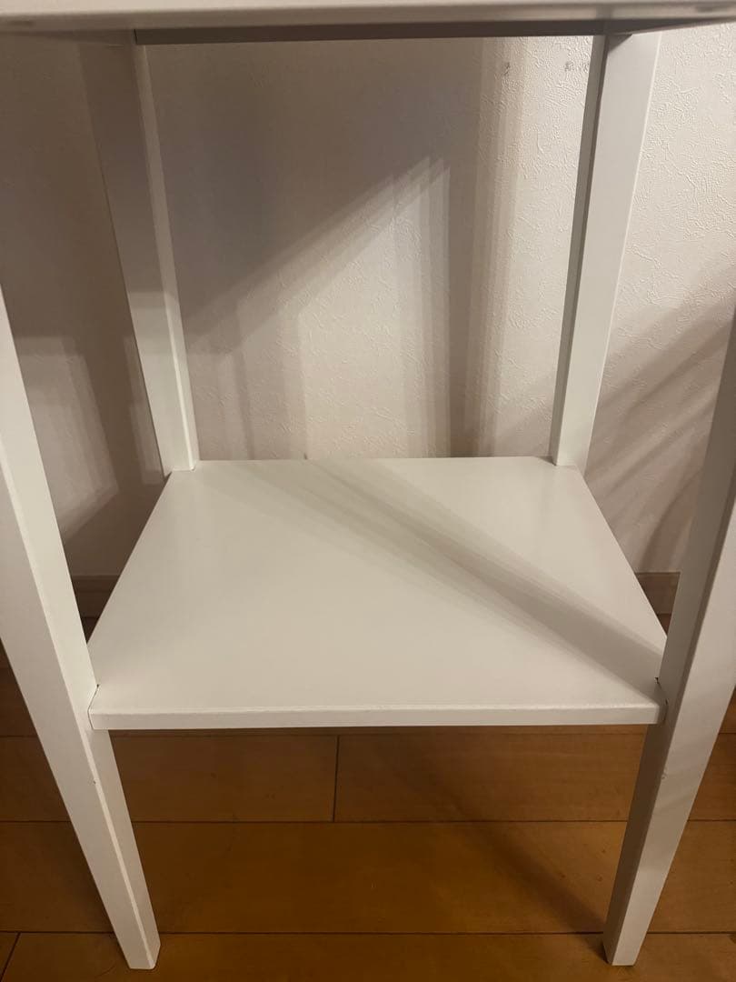 IKEA ヘムネスベッドサイドテーブル　ホワイト