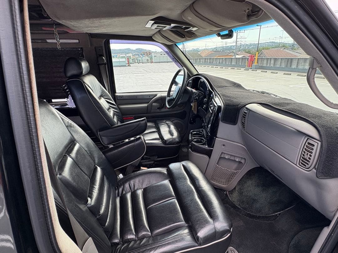 シボレーアストロ　スタークラフト　ミッドナイト　1ナンバー車検付き　三井物産