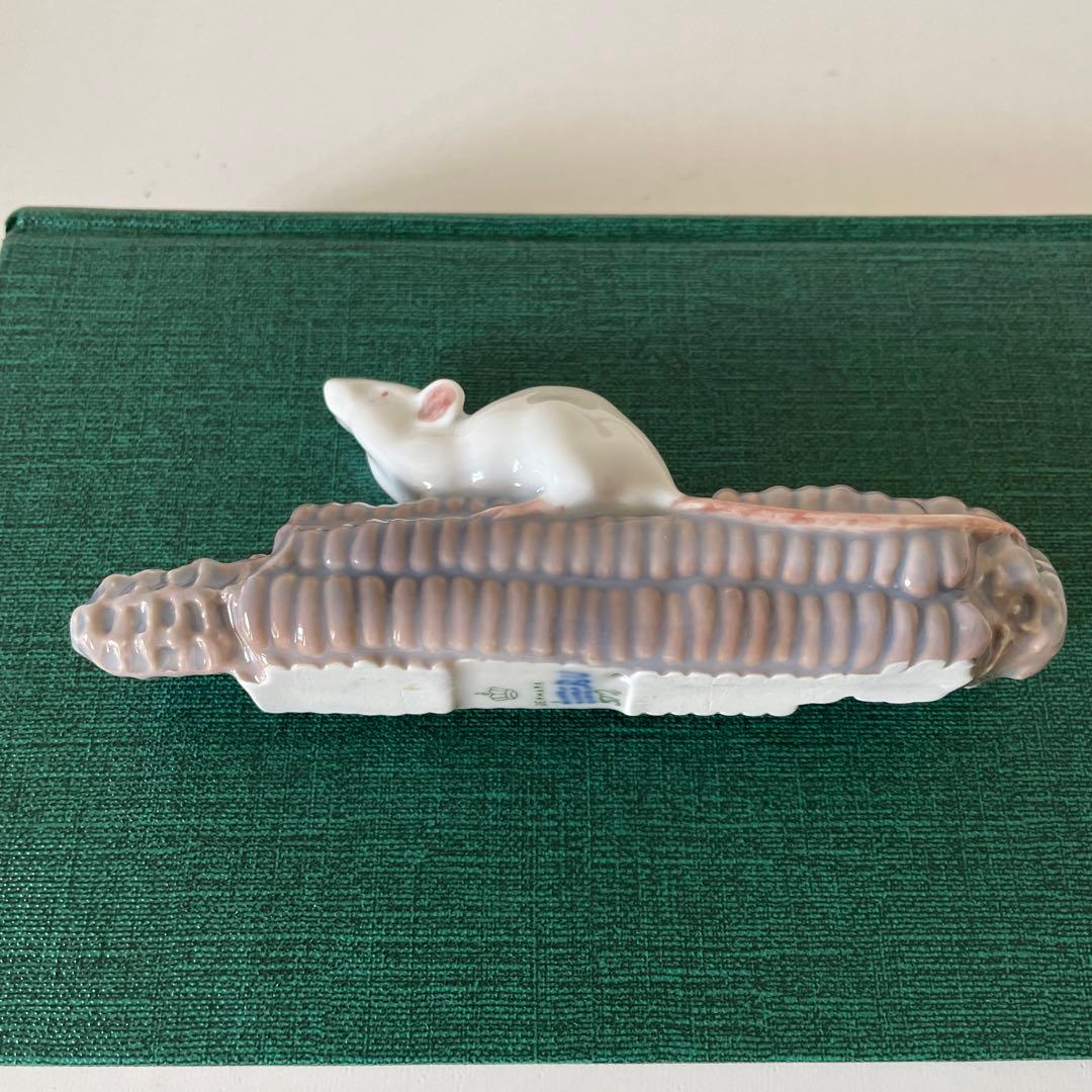 ＊Mouse on corn cob＊１９８１年＊１４cm・ Cop・