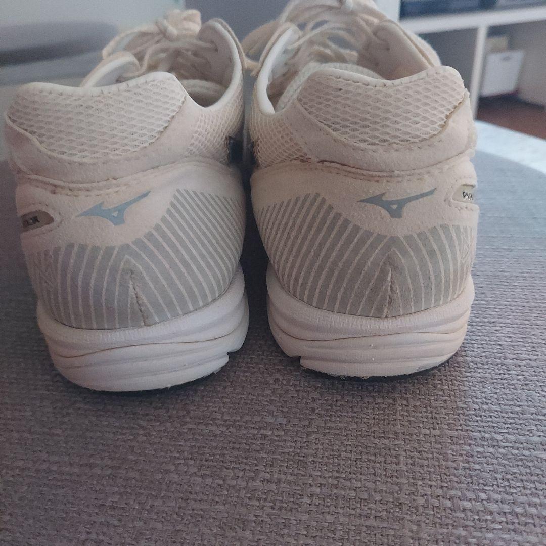 mizuno ミズノ ウェーブエンペラー ジャパン2 白 23.5 23 短距離