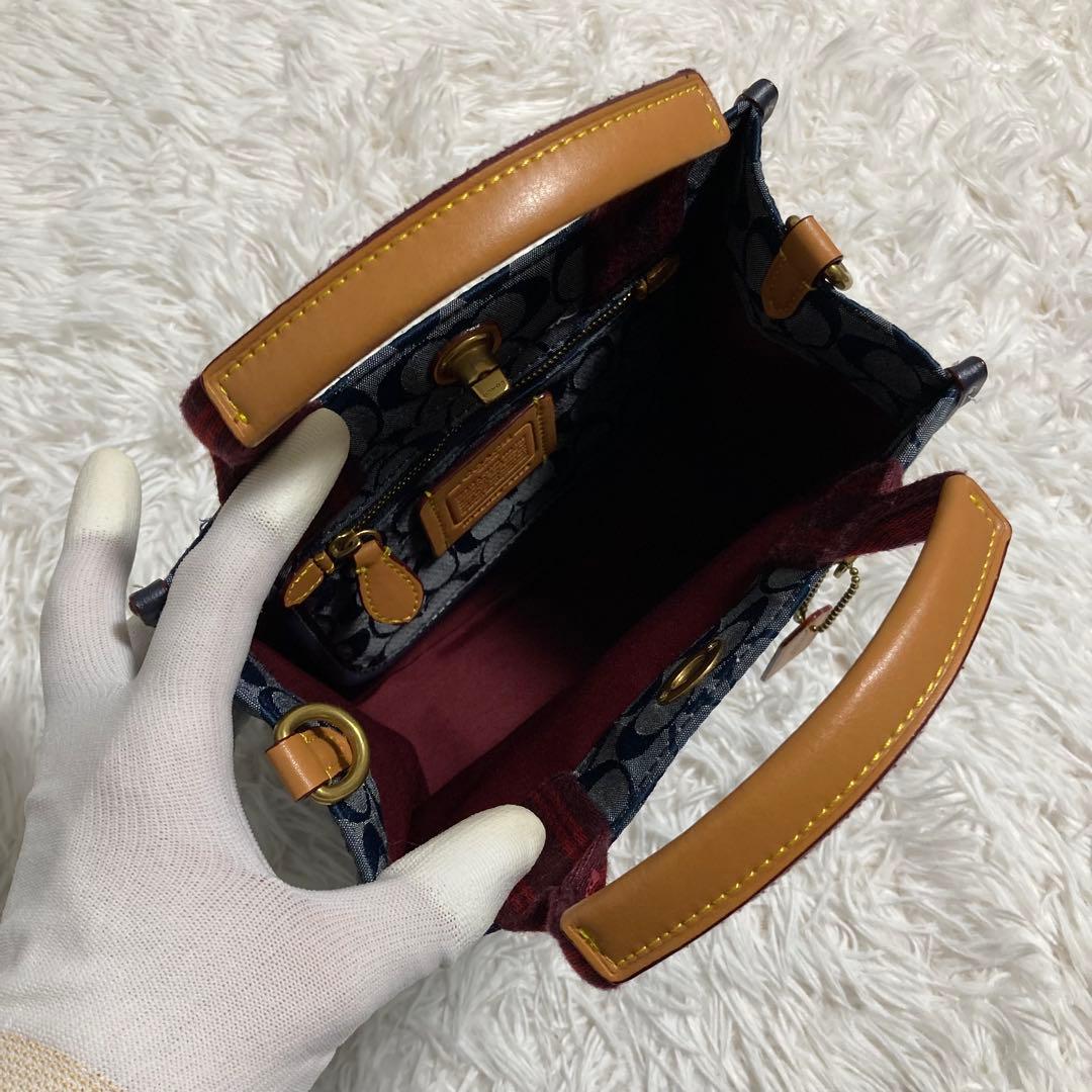 極美品　現行　コーチ　ショルダーバッグ　トート　22　シグネチャー　シャンブレー