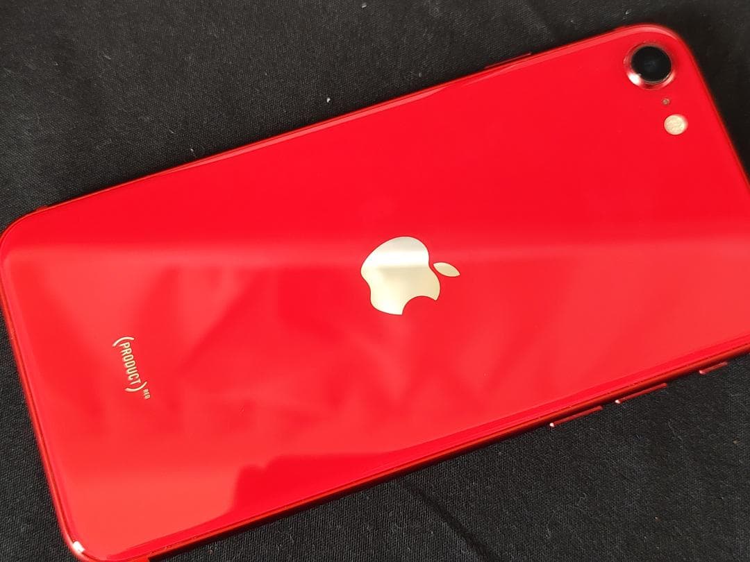 iPhoneSE 第二世代 64GB 赤 au 箱付属品、バッテリー劣化あり