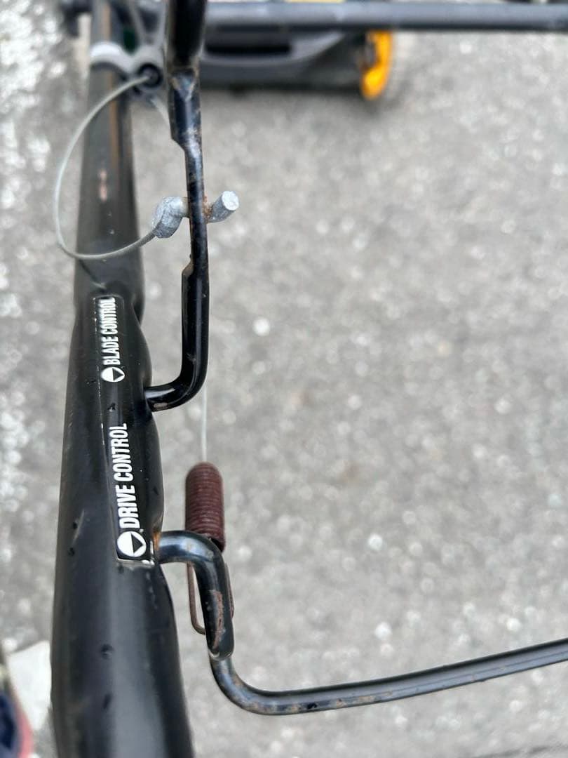 ヤードマン 自走式エンジン草刈機　人気あり、完全整備済み