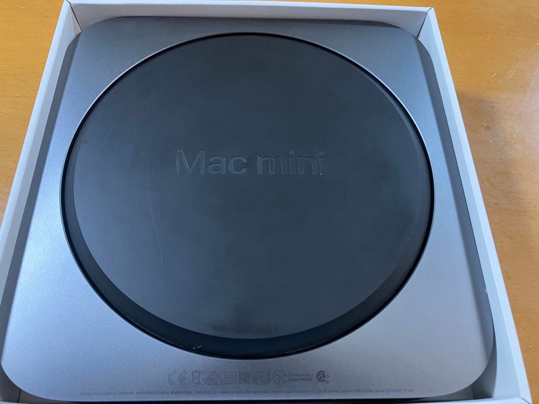 Apple Mac mini(2018) core i3 おまけ付き