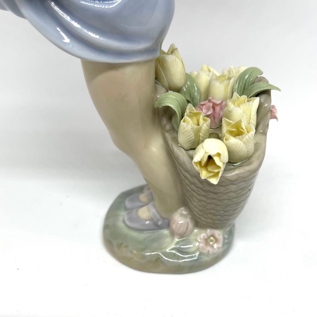 リヤドロ LLADRO スカートに花いっぱい フィギュリン 少女 インテリア