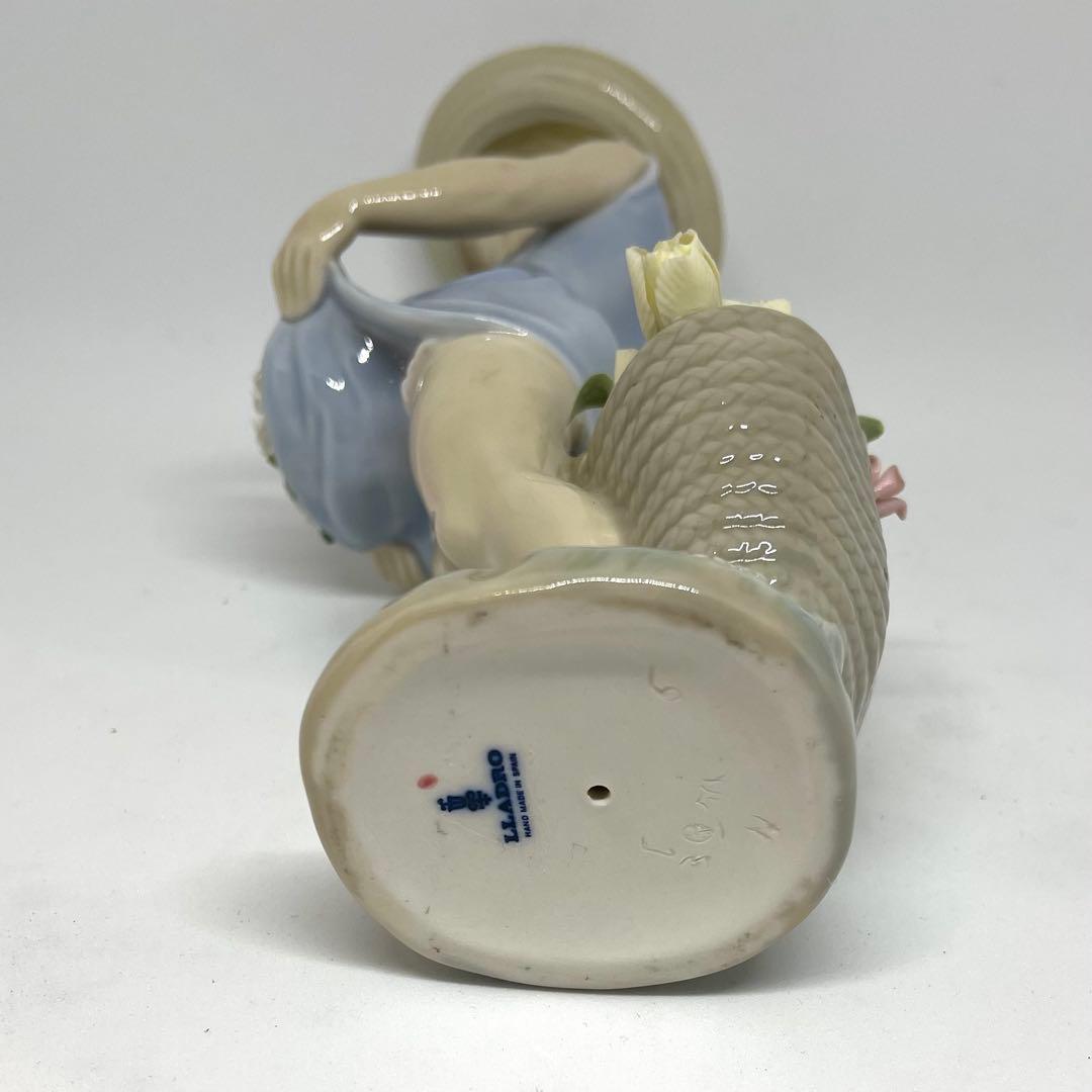 リヤドロ LLADRO スカートに花いっぱい フィギュリン 少女 インテリア