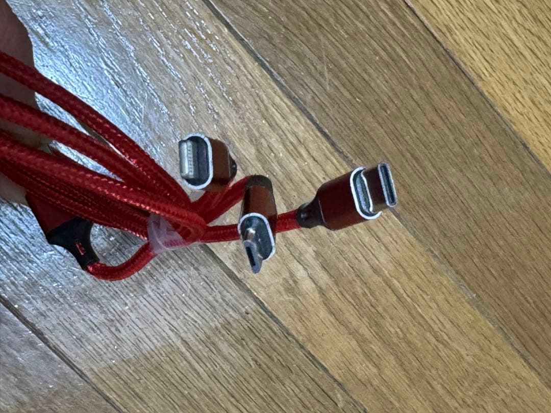 iPad Air2 第2世代 128GB セルラーモデル 他アクセサリー