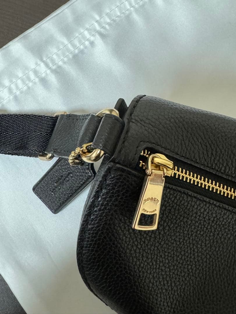 最終値下げ表示【コーチ】ボディバッグ(カスタマイズあり)