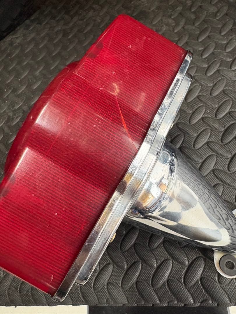 cb750four テールランプ　ブラケット　一式