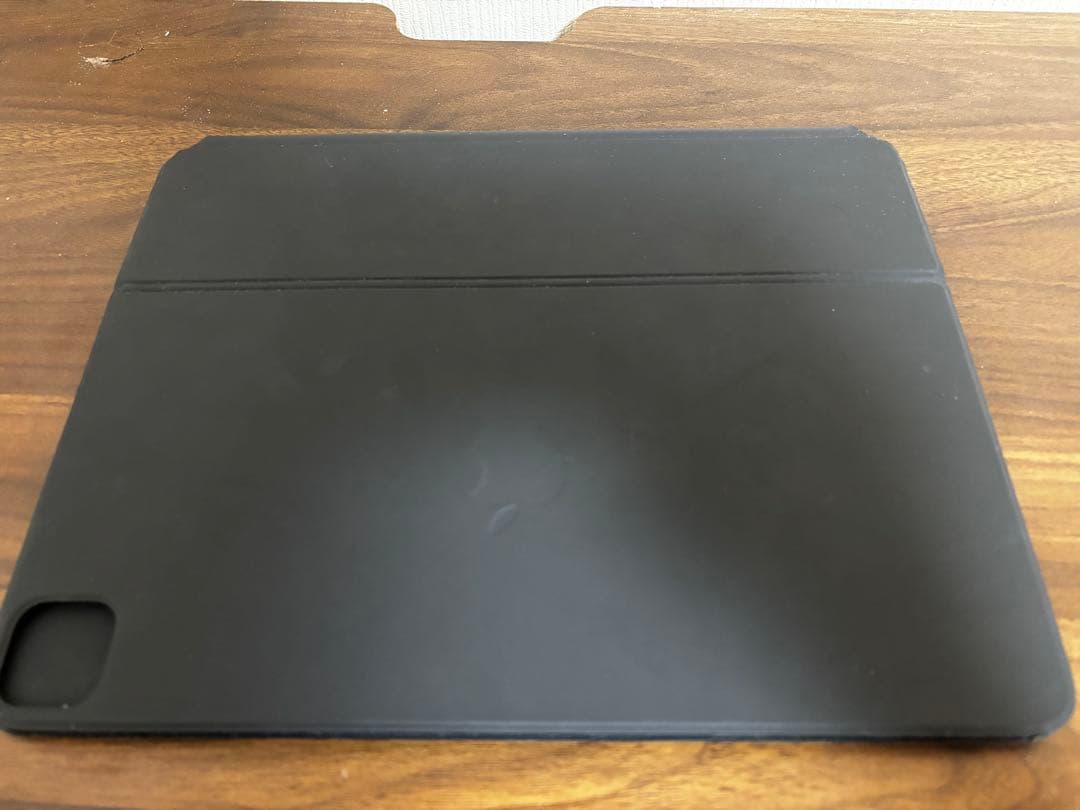 iPad Pro 12.9インチ 第5世代 / Magic Keyboard付き