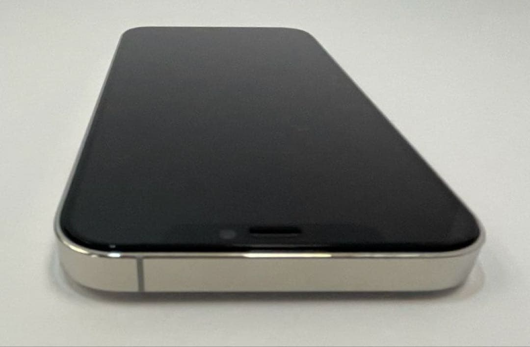 iPhone 12 Pro 256GBシルバー 美品 動作良好バッテリー100%
