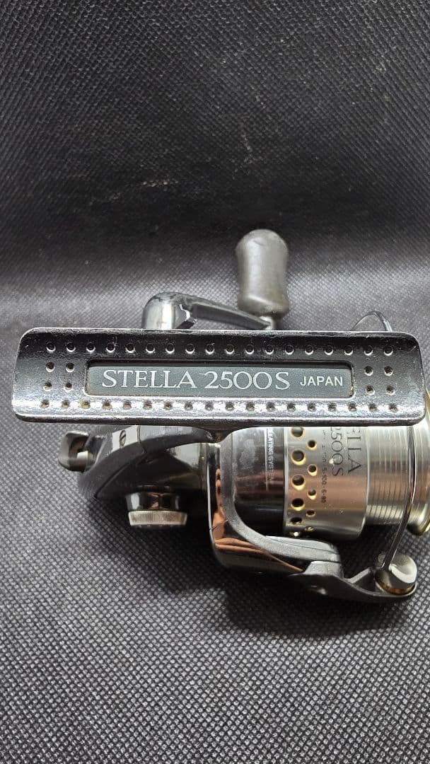 01 STELLA FW2500S simano スピニングリール