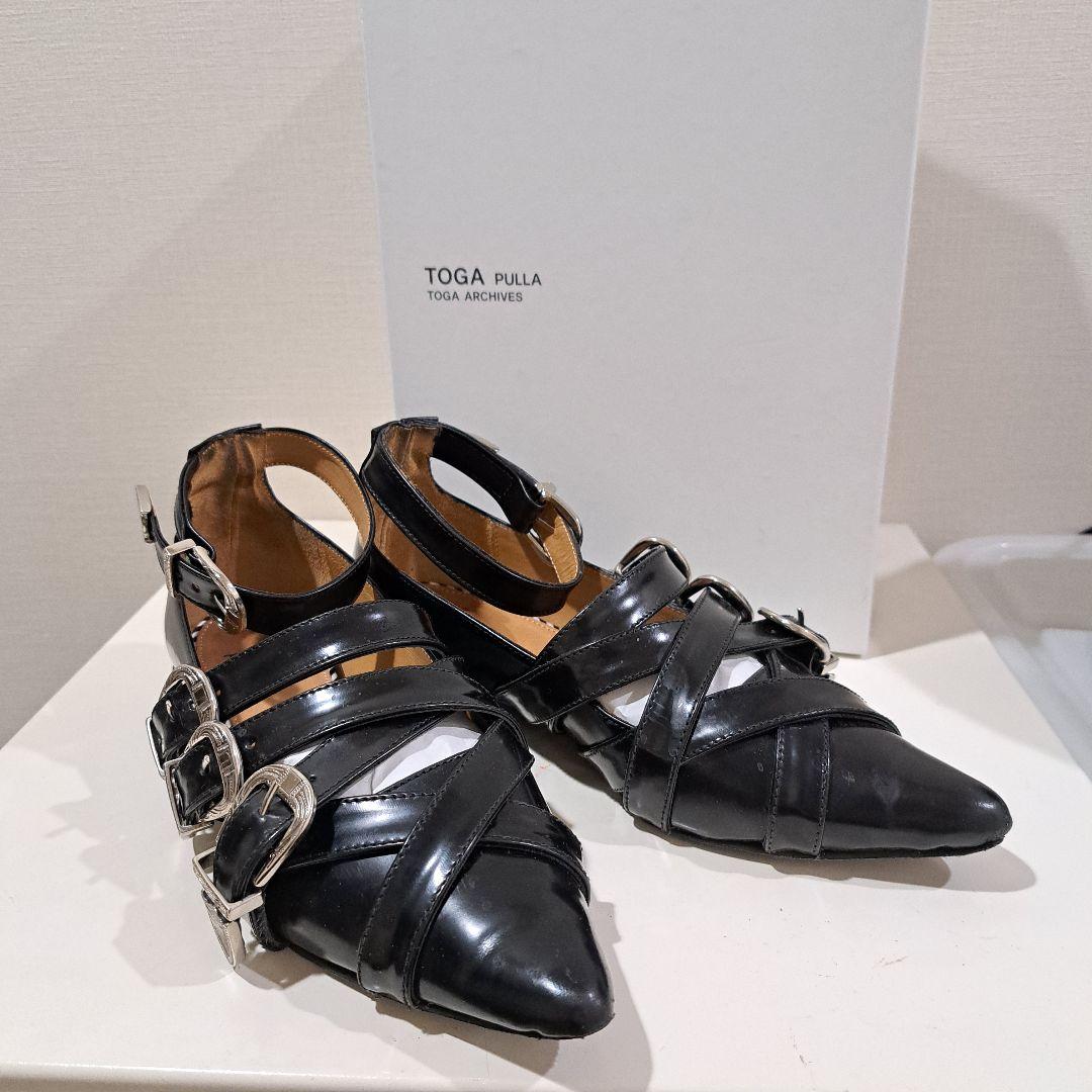 TOGA PULLA ブラックレザーシューズ