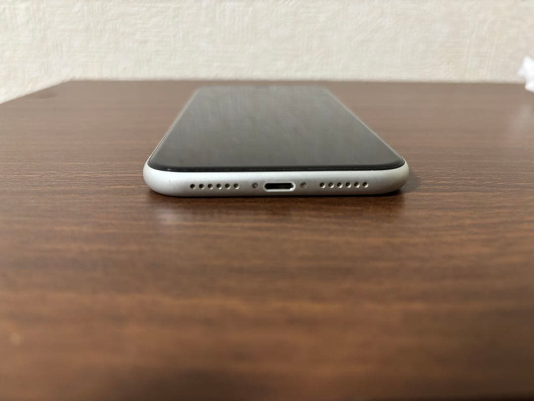 Apple iPhone XR ホワイト 128GB 本体のみ