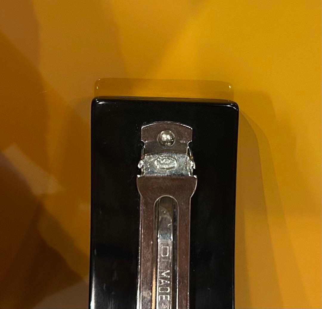 CHANELシャネル　バレッタ　キラキラCCマーク 星