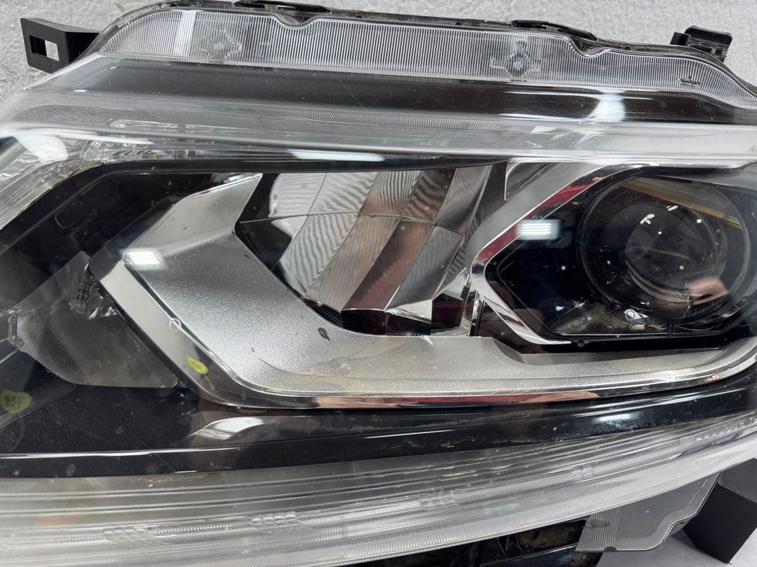 日産 32 エクストレイル 純正 LED 左 ヘッドライト 100-17942