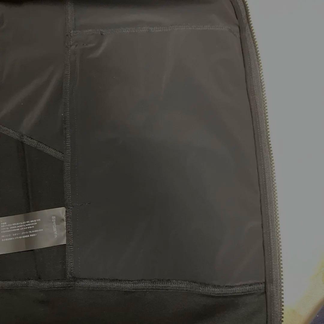 t.s.hです❗️Theory綿とナイロンのコンビジャケット・Ｌ