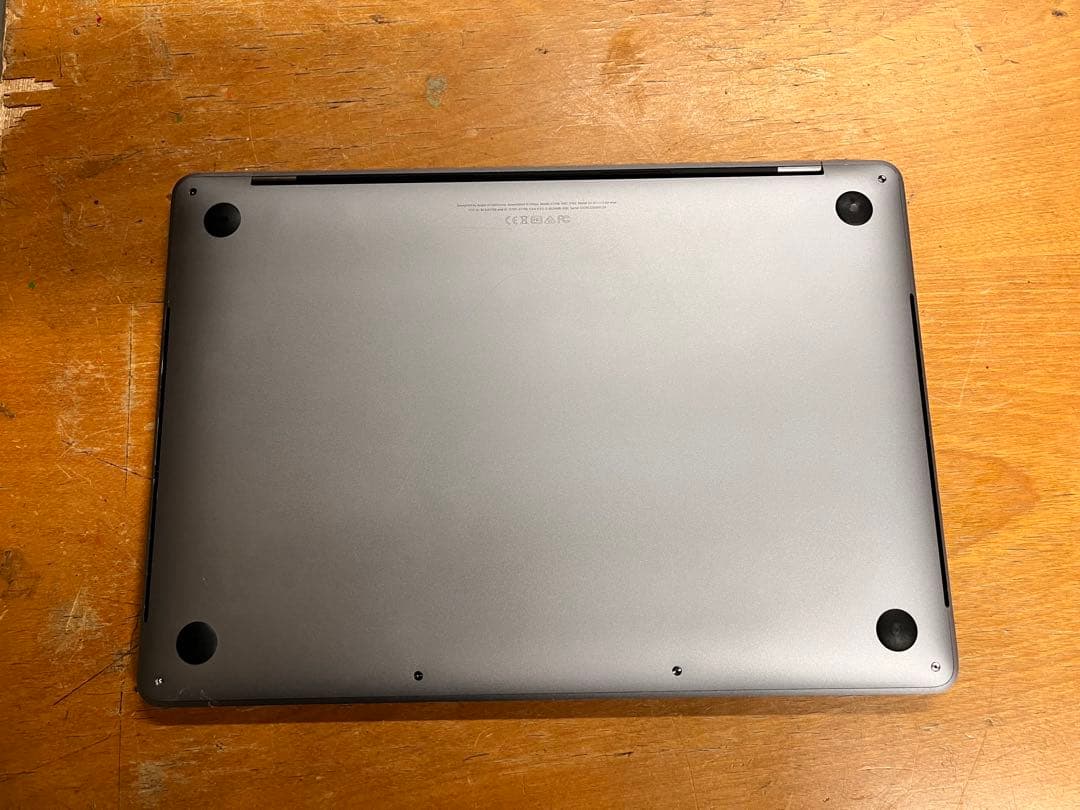 MacBook Pro 13“ 2017 Core i7 16GB 512GB