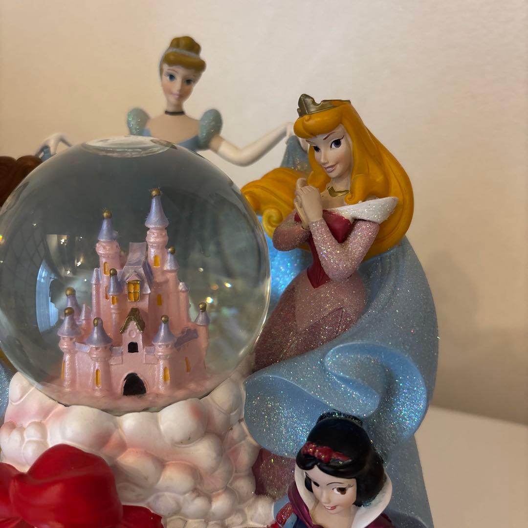 ディズニープリンセスオルゴール　スノードーム　 ライト点灯