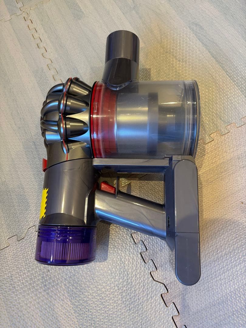 Dyson V8slim fluffy スティッククリーナー