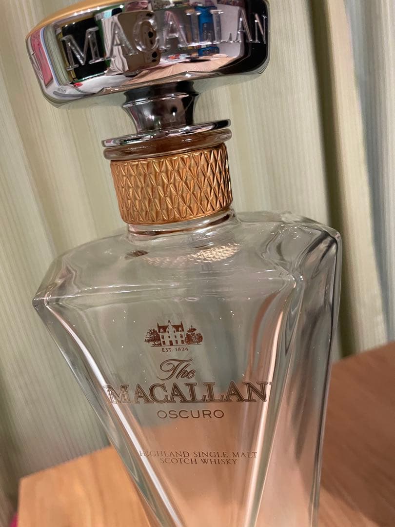 MACALLAN Oscuro マッカラン　オスクーロ　空瓶　箱付き