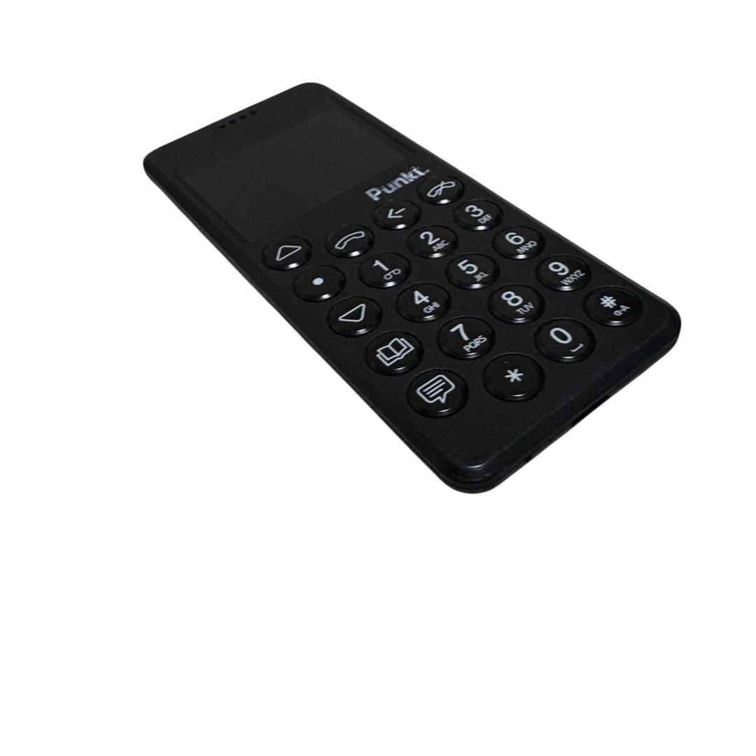 美品　Punkt. MP02 シンプル携帯 ミニマリズム mineo動作確認済