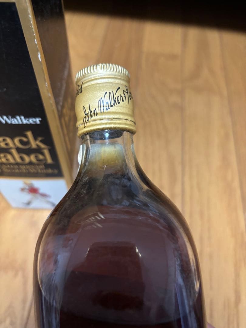ジョニーウォーカー ブラックラベル 金キャップ 白紋章 エクストラスペシャル