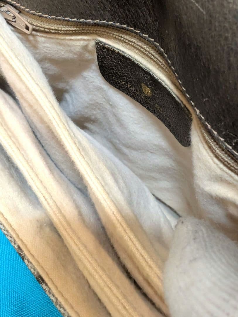 ♥美品♥グッチ　ショルダーバッグ　斜めがけ　GG柄　ヴィンテージ　GUCCI