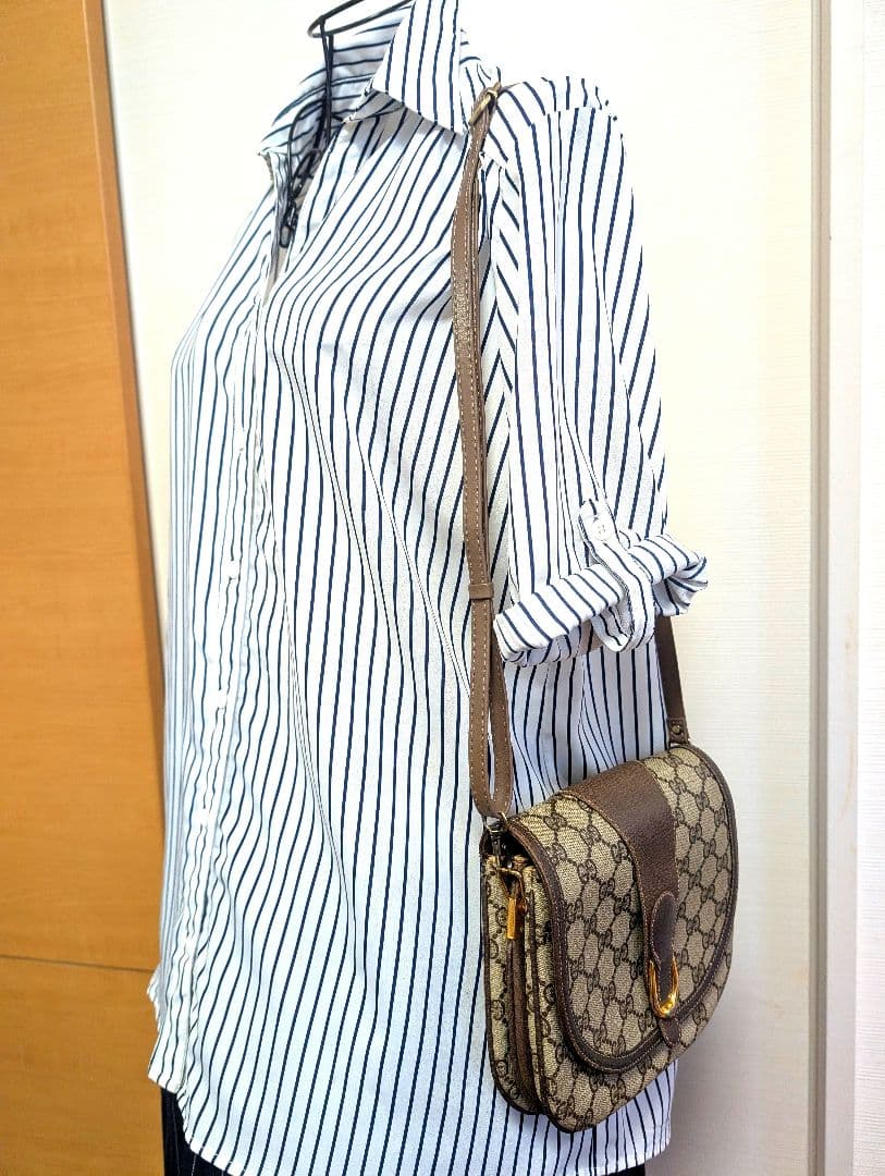 ♥美品♥グッチ　ショルダーバッグ　斜めがけ　GG柄　ヴィンテージ　GUCCI