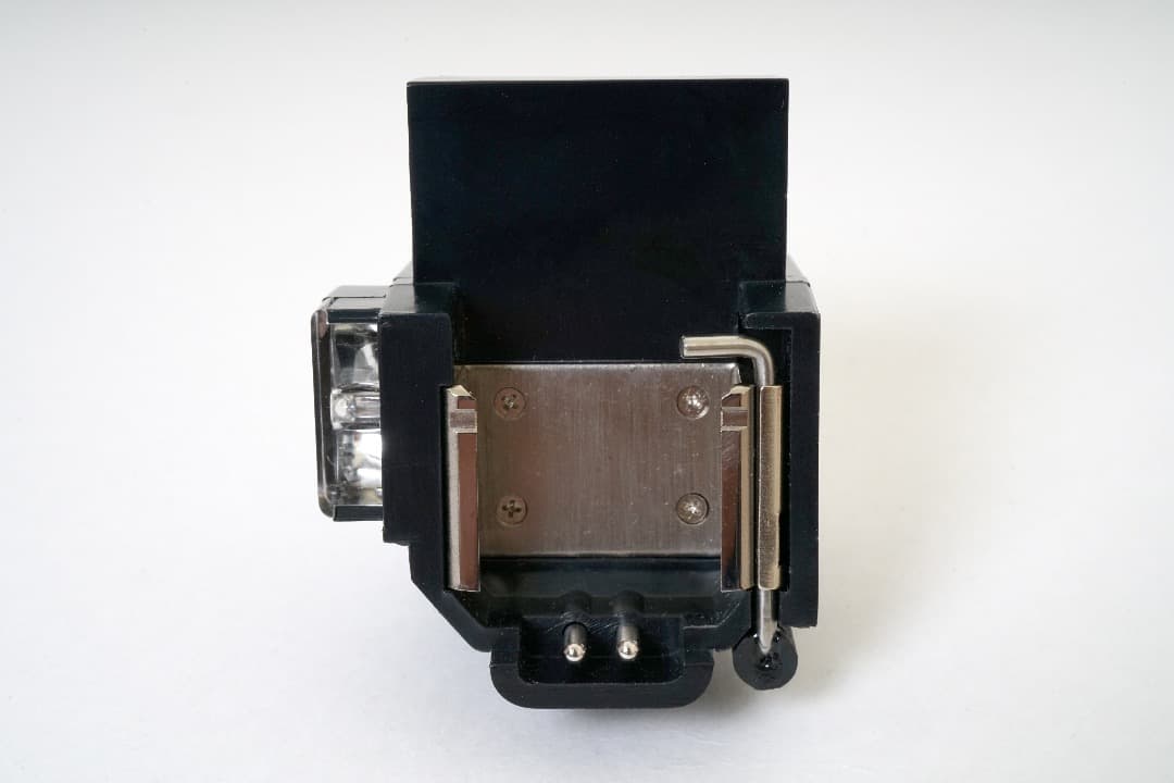 キャノン　初代F-1用　フラッシュカプラーL　（新品）　超珍品