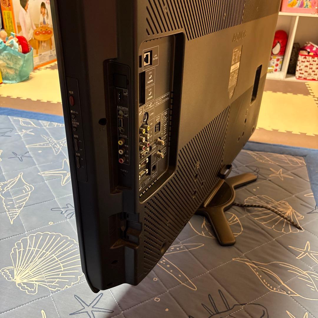 送料込み　SHARP AQUOS 50インチテレビ