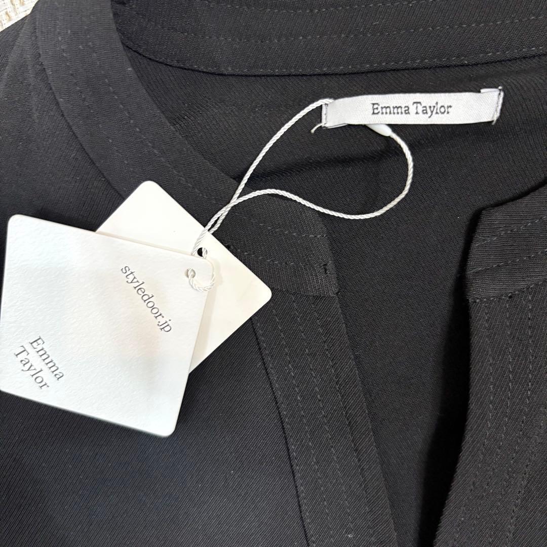 新品タグ付⭐️エマテイラー❤️パール釦キーネックロングスリーブブラウス 黒