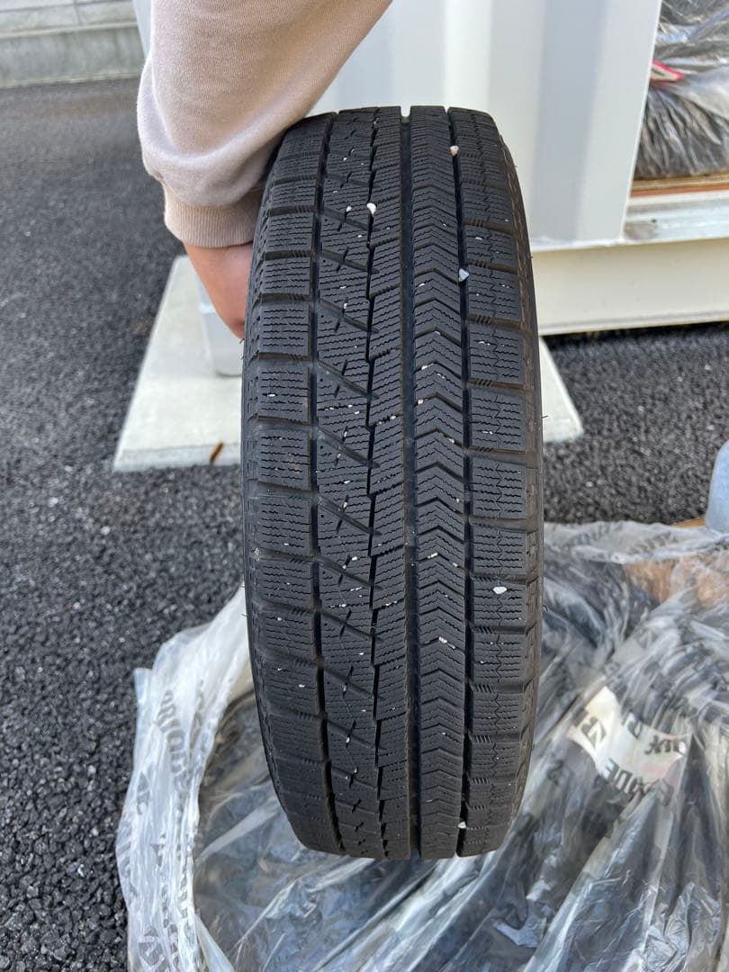 ブリヂストン スタッドレスタイヤ 14インチ ブリザック