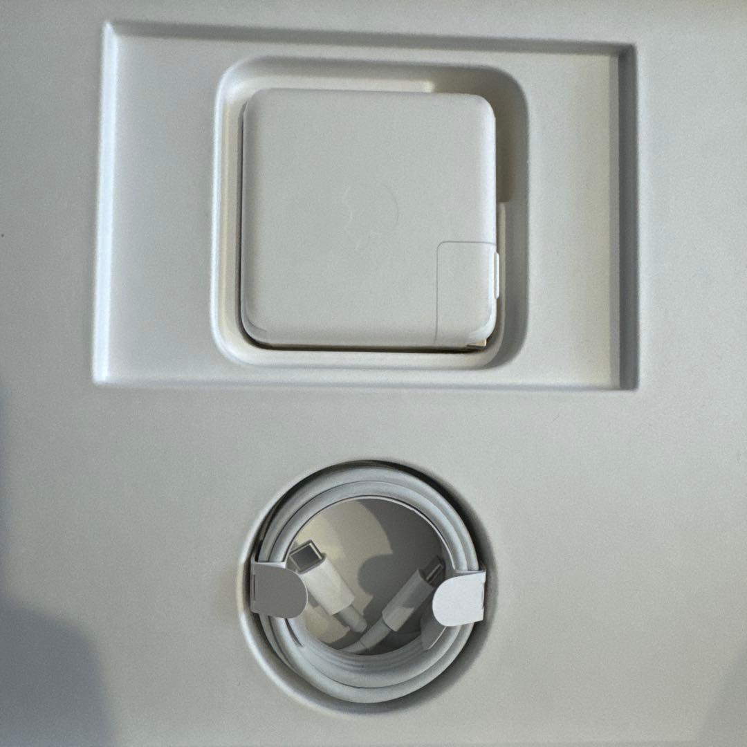 MacBookPro 2020 M1/16GB/256GB 13インチ