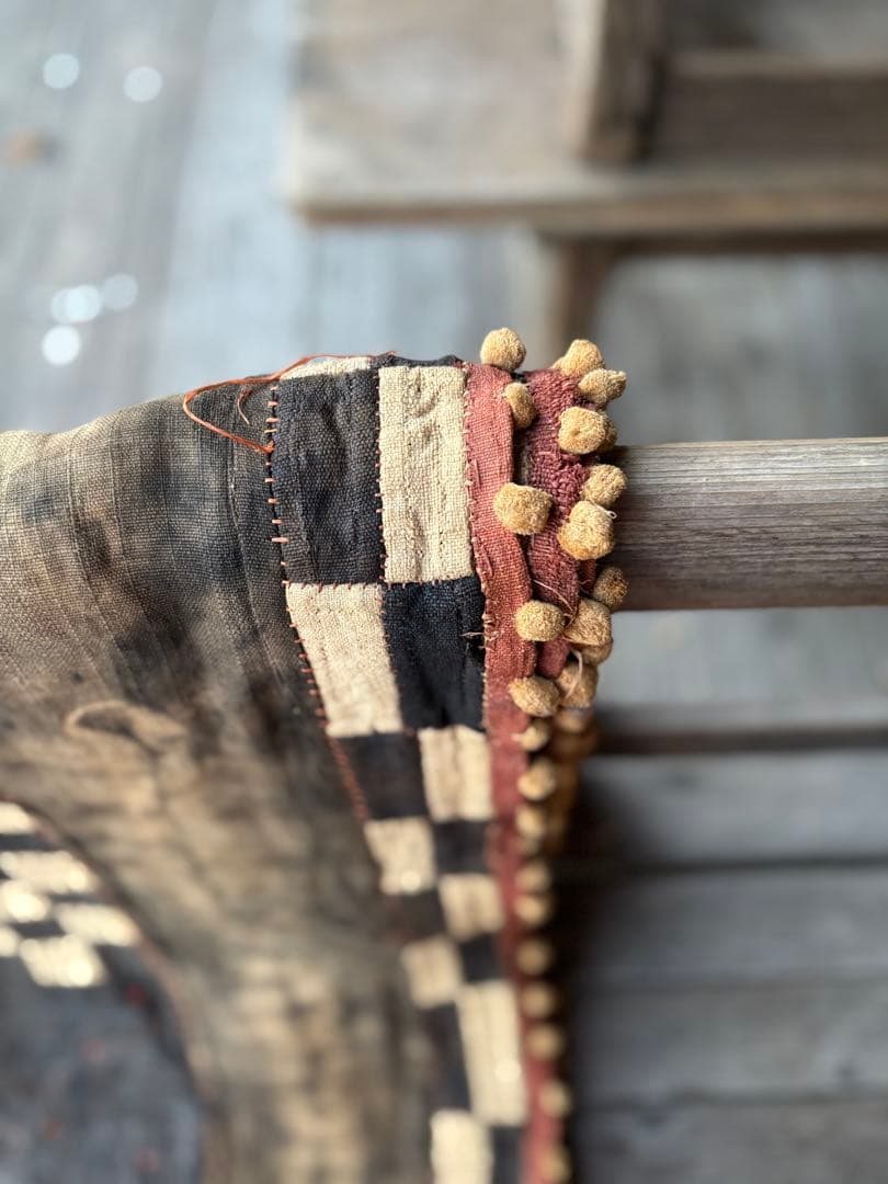 545 アフリカヴィンテージ クバ王国 プショング族 マフェル 王族衣装 市松